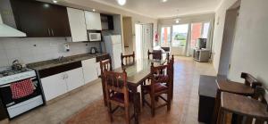 Complejo LA OMA, ubicado a 400 mts del mar con estacionamiento privado