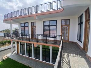 Bird of Paradise Eco Lodge