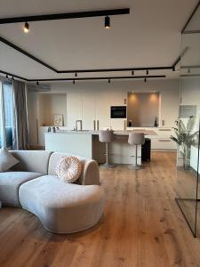 Spacious luxurious 1 bedroom stay in the city center