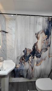 Luxury 1BR Apt with water canal & Marina View