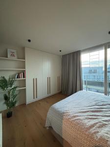 Spacious luxurious 1 bedroom stay in the city center