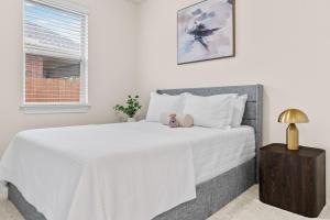 Spacious 3BR Getaway w Dedicated Office Sleeps 5