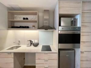 Stylish Studio | Foreshore Place