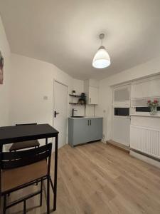 Luxurious Apartment - Luton Airport