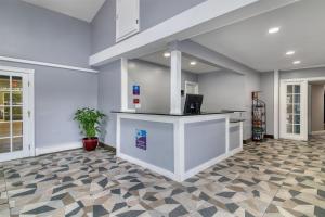 Yankee Clipper Inn, SureStay Collection by Best Western