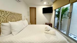 Colonial House Rooftop-Water Lounge Getsemaní