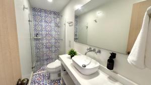 Colonial House Rooftop-Water Lounge Getsemaní