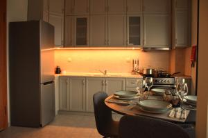 Lux, Seaview, Parking, Panorama - TheAretsouPlace