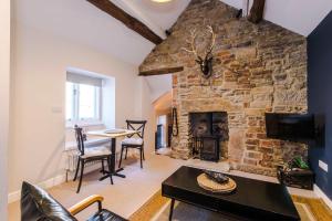 Deacons Retreat Peak District