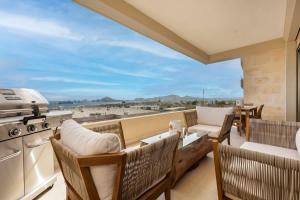Spectacular New 2BR Condo with BBQ and Ocean views