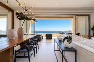 Ocean View Terrace Arch Views, Pool & Gym