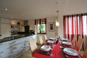 Two-Bedroom Apartment room in Landhaus Alpenflair Whg 310