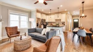 Sweetgum by AvantStay Black Mountain Retreat w Covered Deck