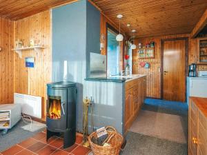 6 person holiday home in Henne-By Traum