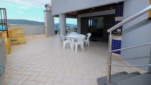 1027 - Cobertura para locação em Bombinhas com piscina - Residencial Baia Azul Apto 503 A