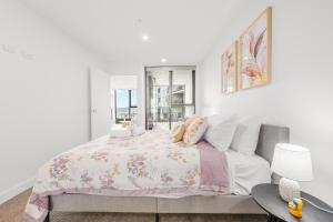 Woden Haven near Hospital, Gym, Pool,Parking