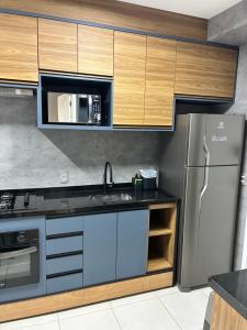 Belo Studio com suíte e varanda