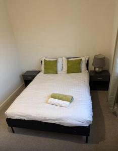 3BR House in Warrington with EV Charger & Garden