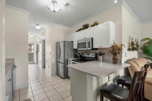 One bedroom condo in Magnolia N