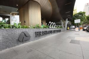 Cozy & Stylish 1B in the Heart of Brisbane C34