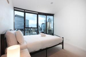 Cozy & Stylish 1B in the Heart of Brisbane C34