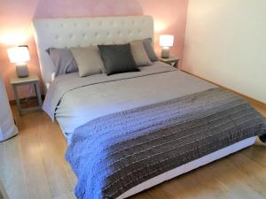 Flat 81
