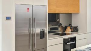 Forty Five On Lawson Apt 4