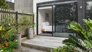 Forty Five On Lawson Apt 4