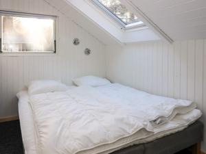 6 person holiday home in Hadsund