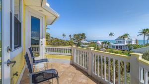 Walk to Beach PoolHot Tub Game Room Captiva 5BDR Coco Mango by AvantStay