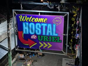 El hostal de Uriel