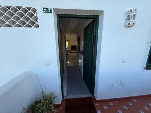 Prestige Penthouse with Stunning Sea Views