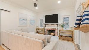 La Jolla Stay w Firepit Walk to Beach Arenas