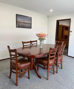 Carnoustie Calm- A Cosy Wattle Downs Home
