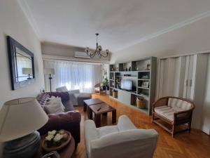 Vista a la Plaza Dpto Cris Aloha Host