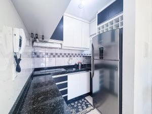 Apê Completo | Garagem | 250m Praia Canasvieiras