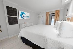 KING Honeymoon Suite Pools at Caravelle Resort!