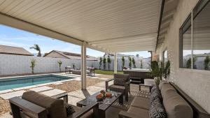 Montego by AvantStay Private Yard w Pool Hot Tub