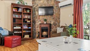 Slope Lodge Prime Skiing Location Indoor Pool Hot Tub Sauna Private Deck