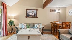 Slope Lodge Prime Skiing Location Indoor Pool Hot Tub Sauna Private Deck