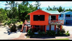 Therapy Cabins - Belize Island Experience