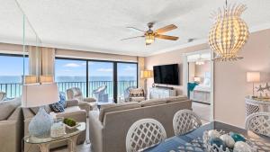 Beachfront Breeze by AvantStay Beachfront Condo