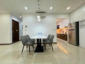 2pn high view apartment Hado Centrosa