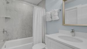 7A Mariners Walk by AvantStay Walk to Beach Pool