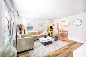 West Seattle Retreat w 3 AC - Near Alki Beach