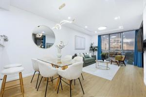 Sunset View 4BR at Mascot Close to CBD & Airport