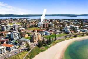 Relax by the Coast, Views, Pool & Sauna