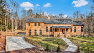 Grand Timber by AvantStay Indoor Pool Sports Court Game Room More