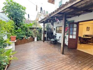 Casa espaçosa a 5 minutos da praia