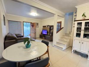 Casa espaçosa a 5 minutos da praia